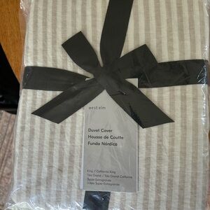 West elm kind linen duvet